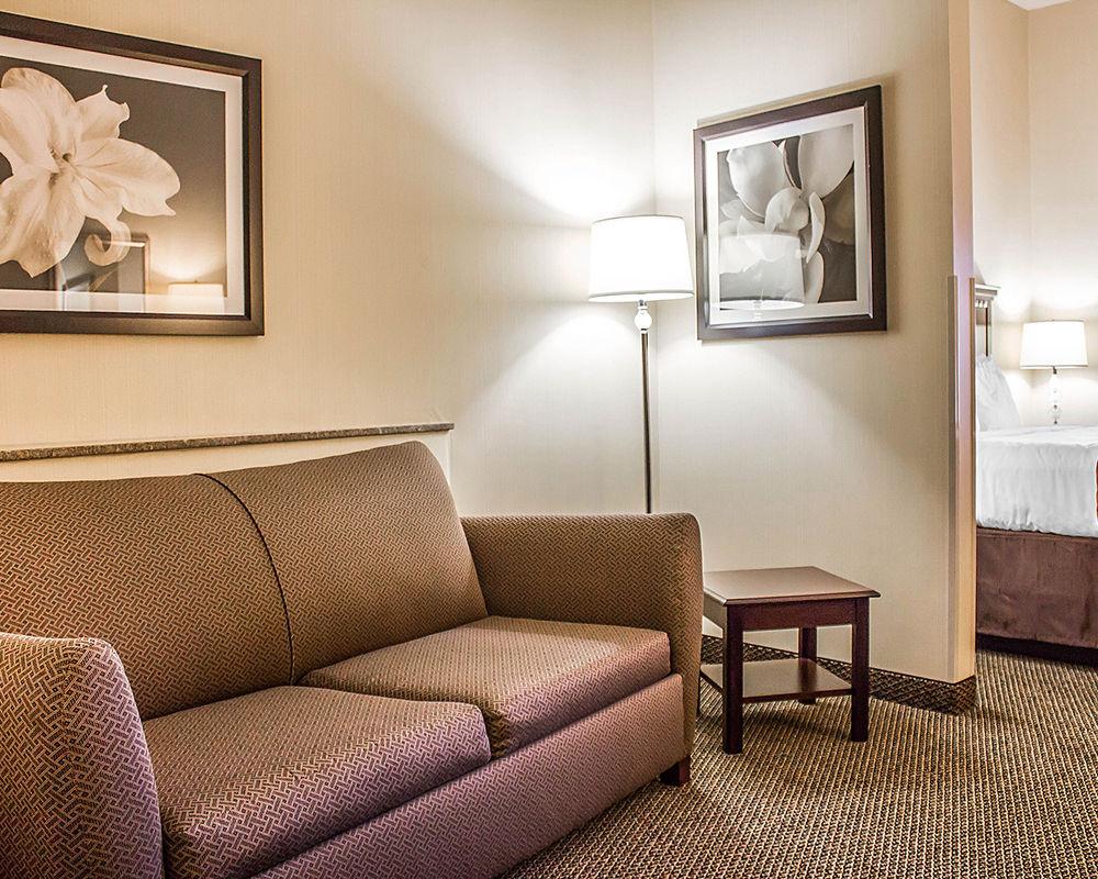 Holiday Inn - Cheshire - Southington By Ihg Exteriér fotografie