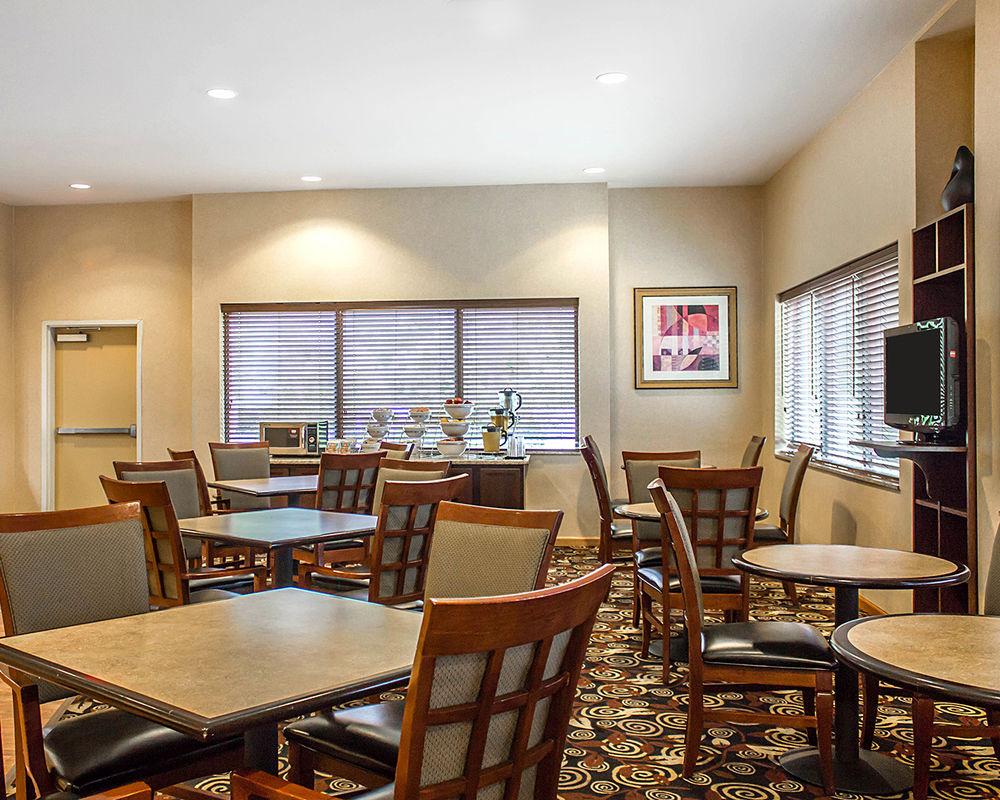 Holiday Inn - Cheshire - Southington By Ihg Exteriér fotografie