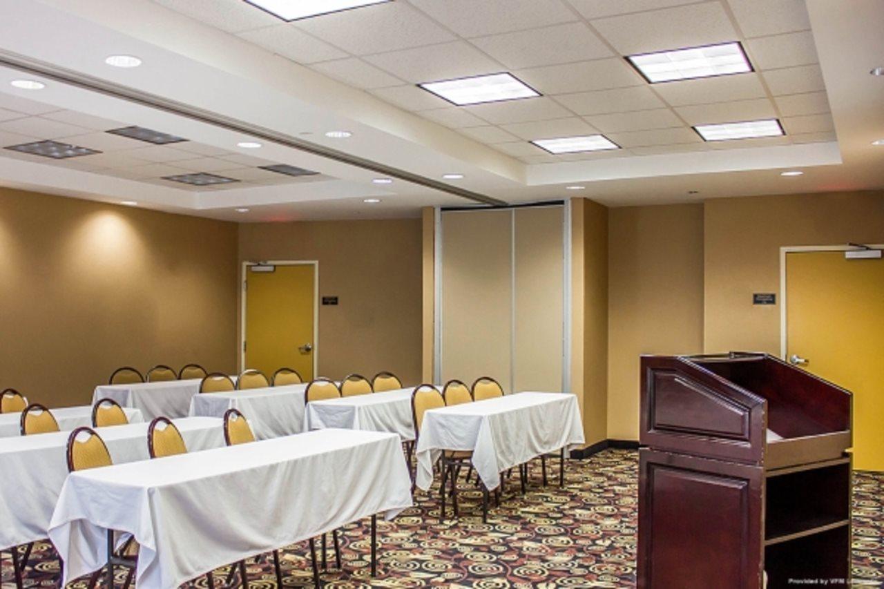 Holiday Inn - Cheshire - Southington By Ihg Exteriér fotografie